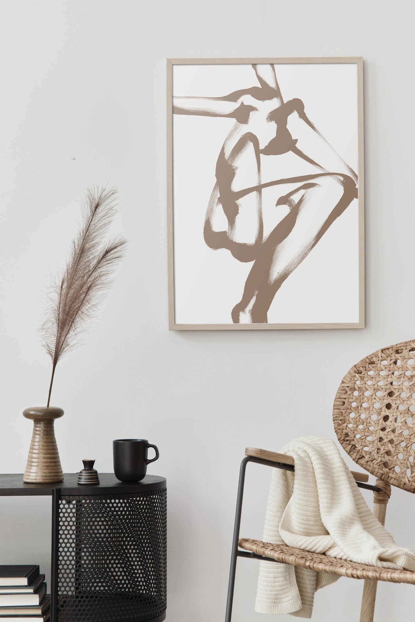 The feminine form no. 1 beige